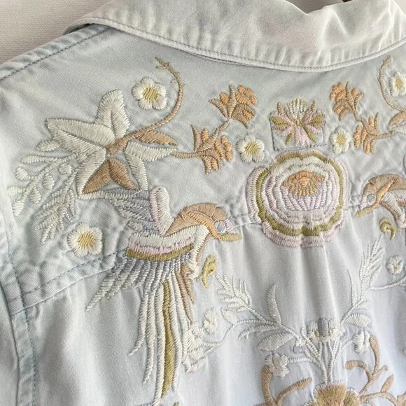 DRIFTWOOD Light Washed Embroidered Back Demin Shirt Size M - Picture 3 of 14